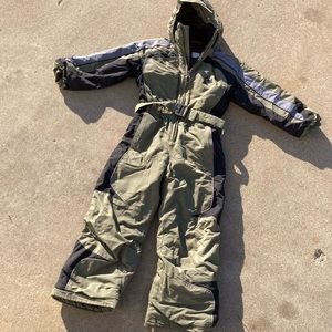 Snow suit